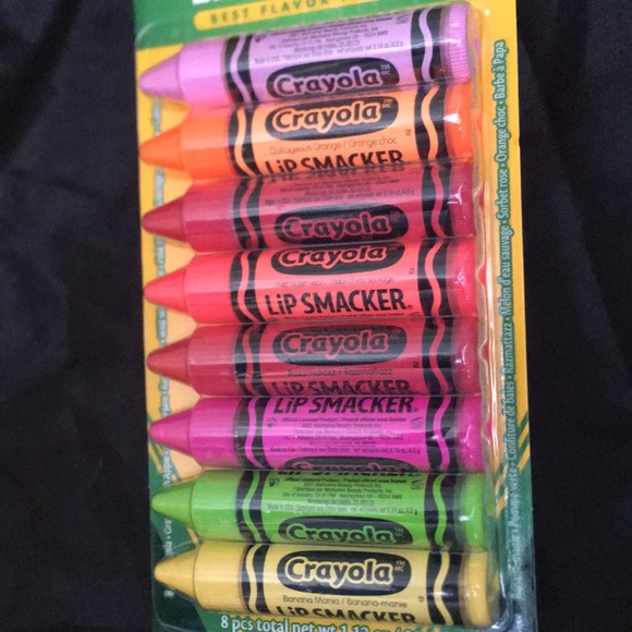 New Lip Smacker Crayola Crayon Lip Balm 8 Flavors Gift Set - Picture 3 of 4